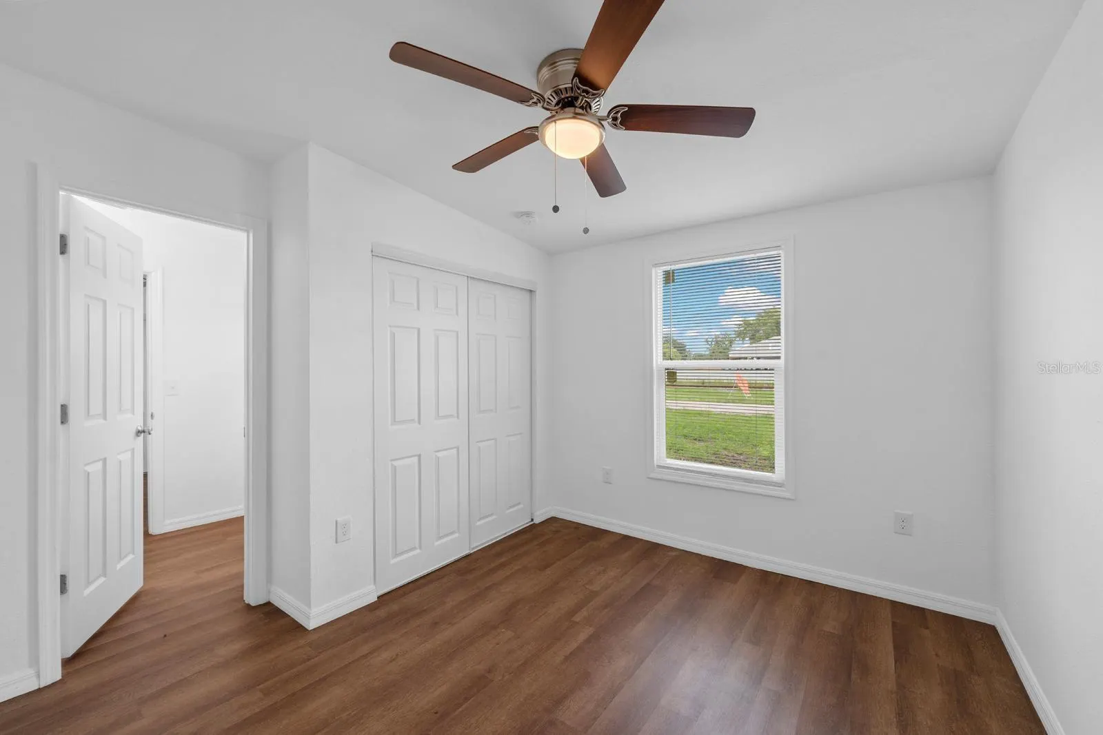 106 E CALHOUN ST
