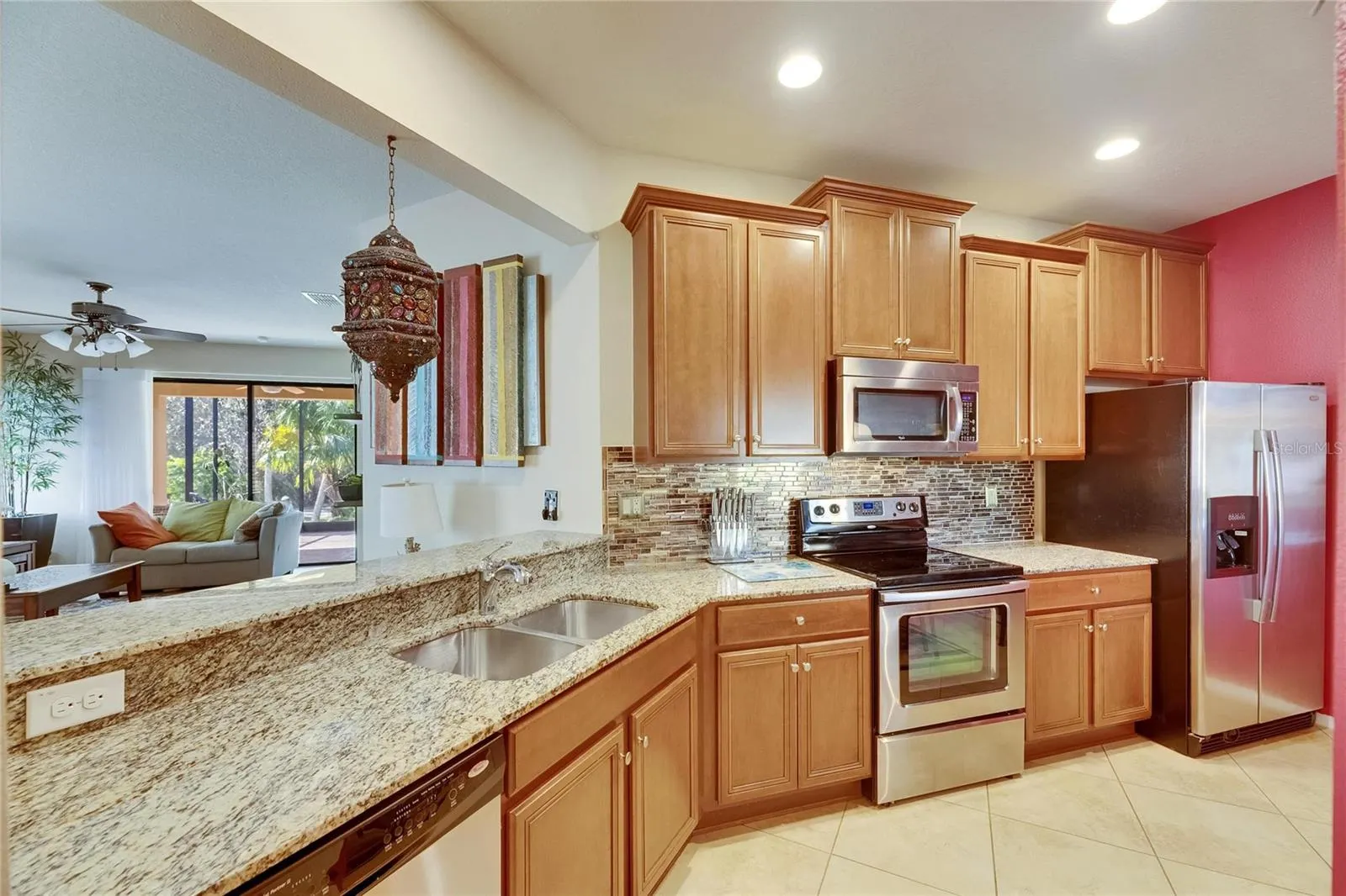 402 SENECA FALLS DR