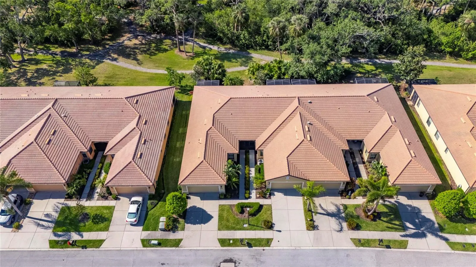 402 SENECA FALLS DR