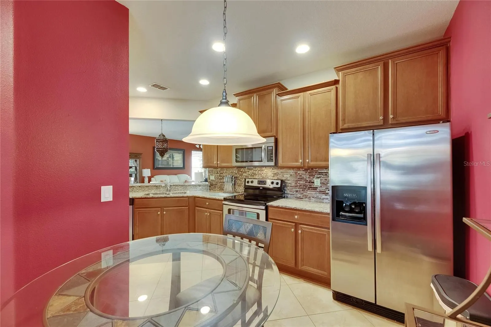 402 SENECA FALLS DR