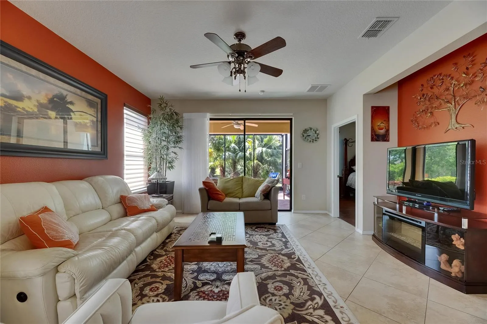 402 SENECA FALLS DR