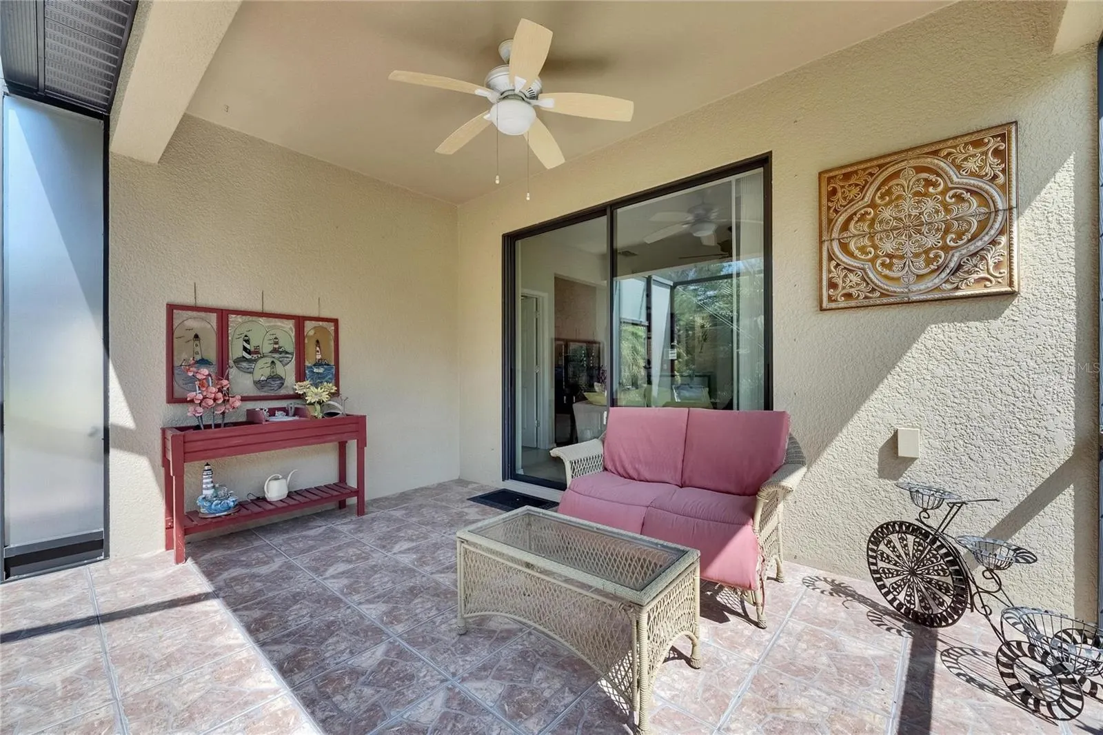 402 SENECA FALLS DR