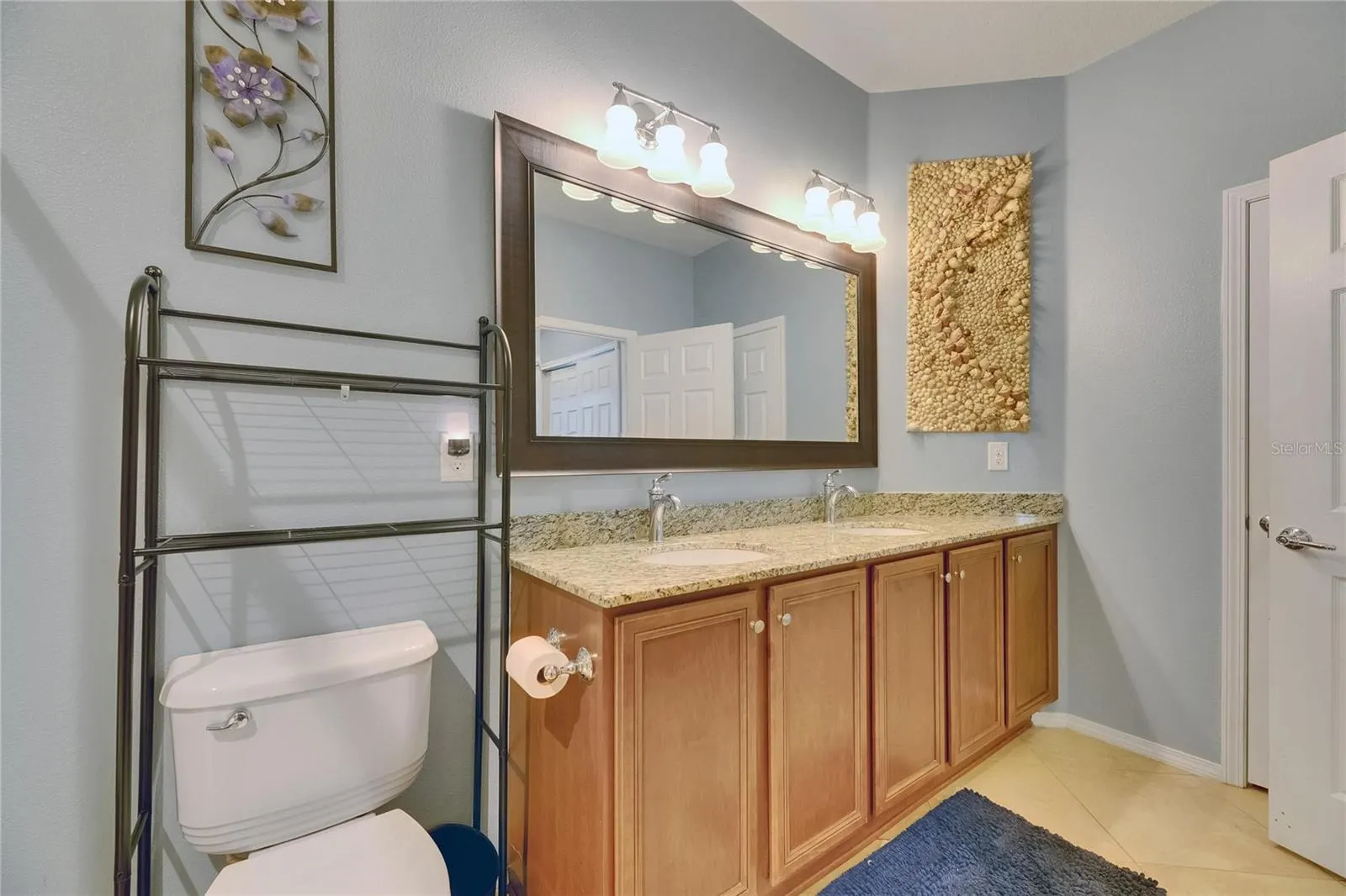 402 SENECA FALLS DR