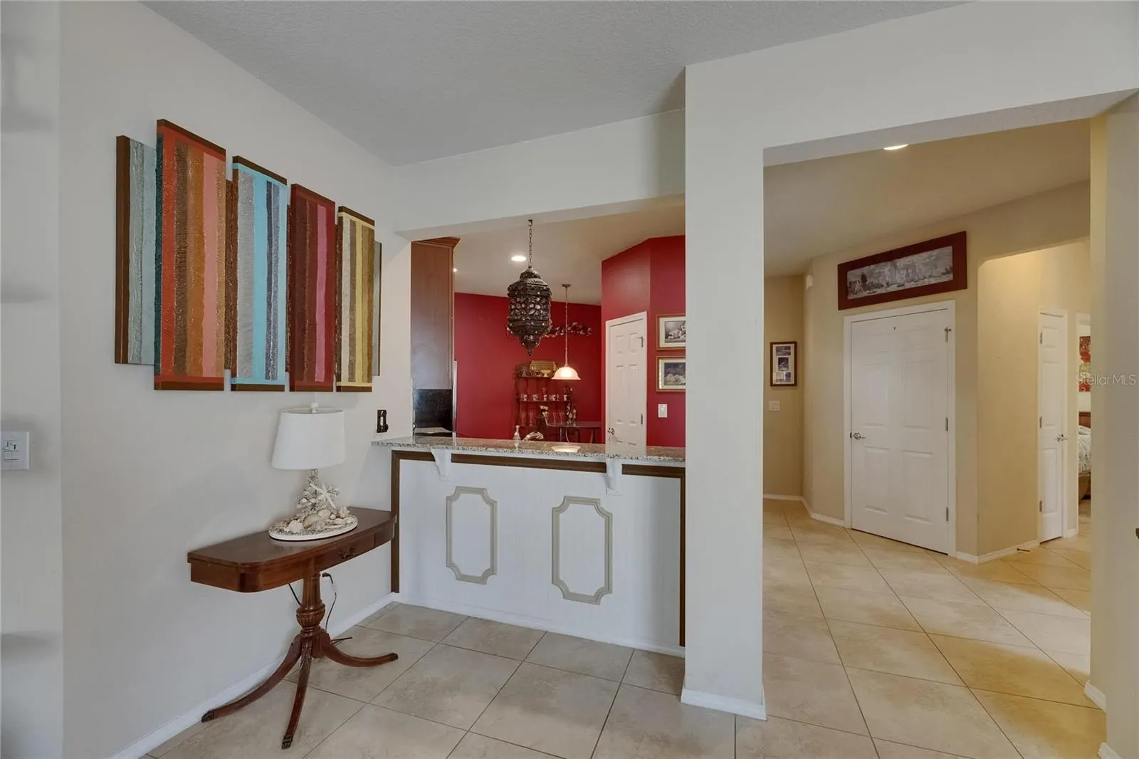 402 SENECA FALLS DR