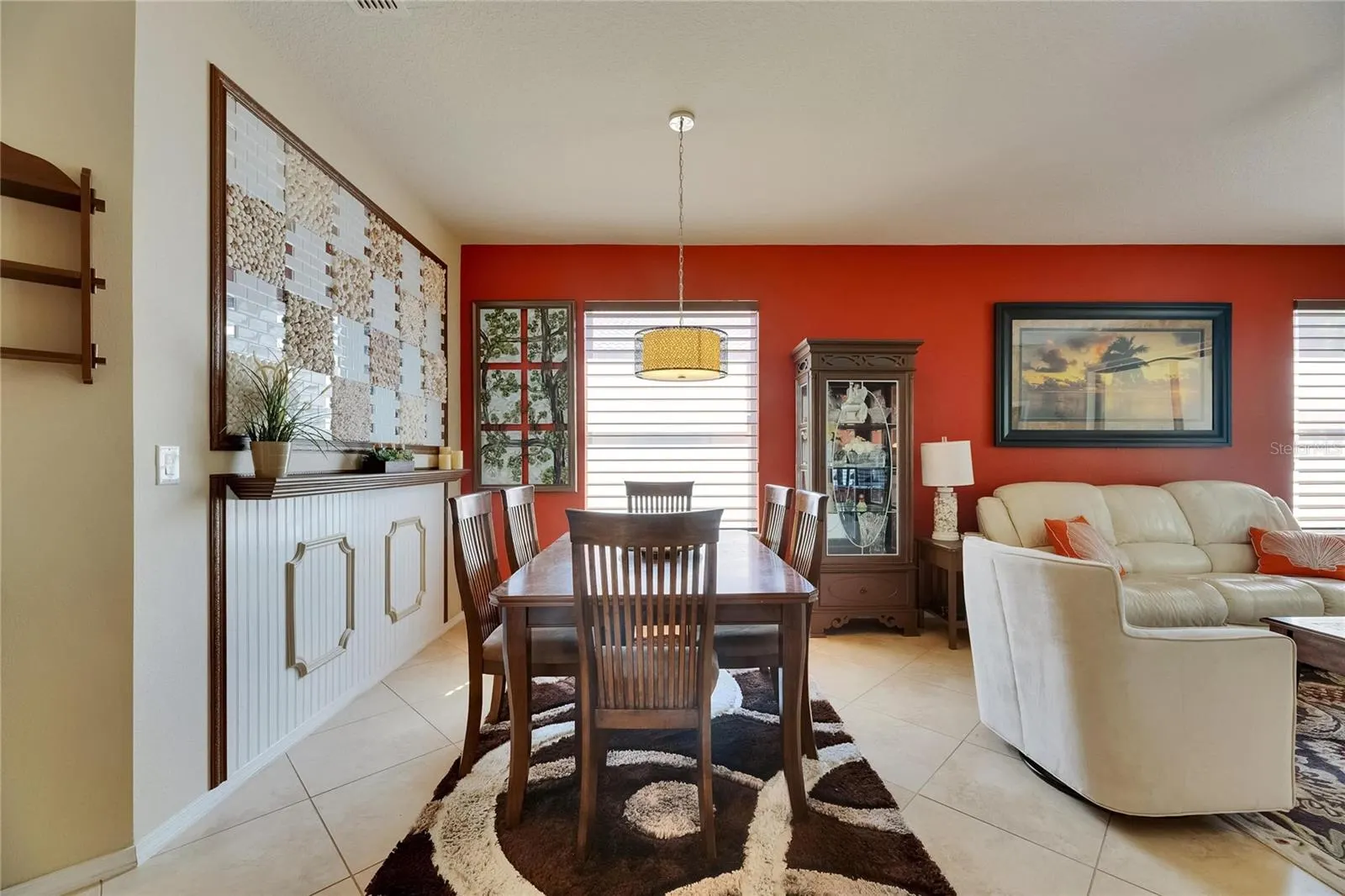 402 SENECA FALLS DR