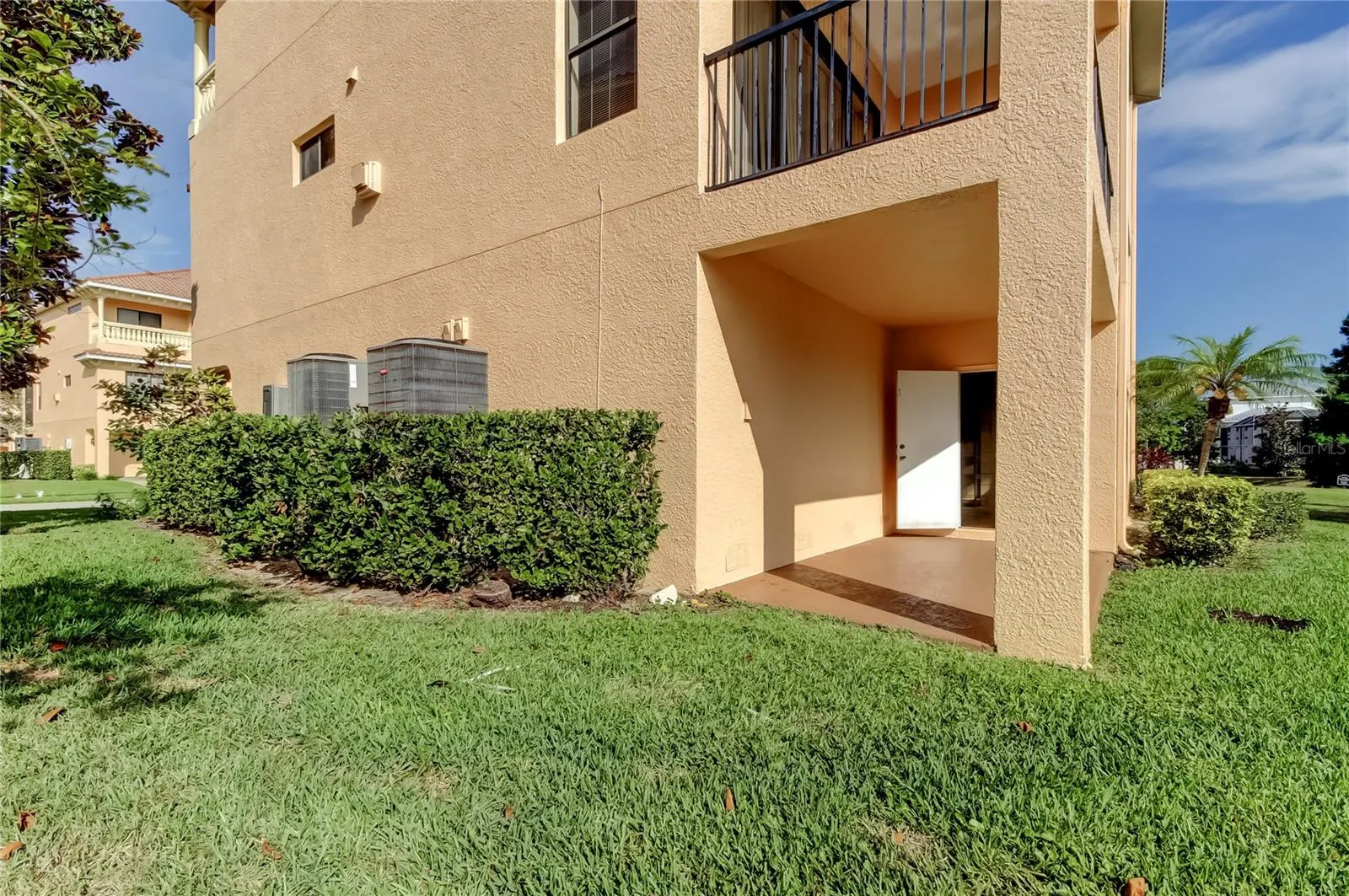 1531 EMBER LN