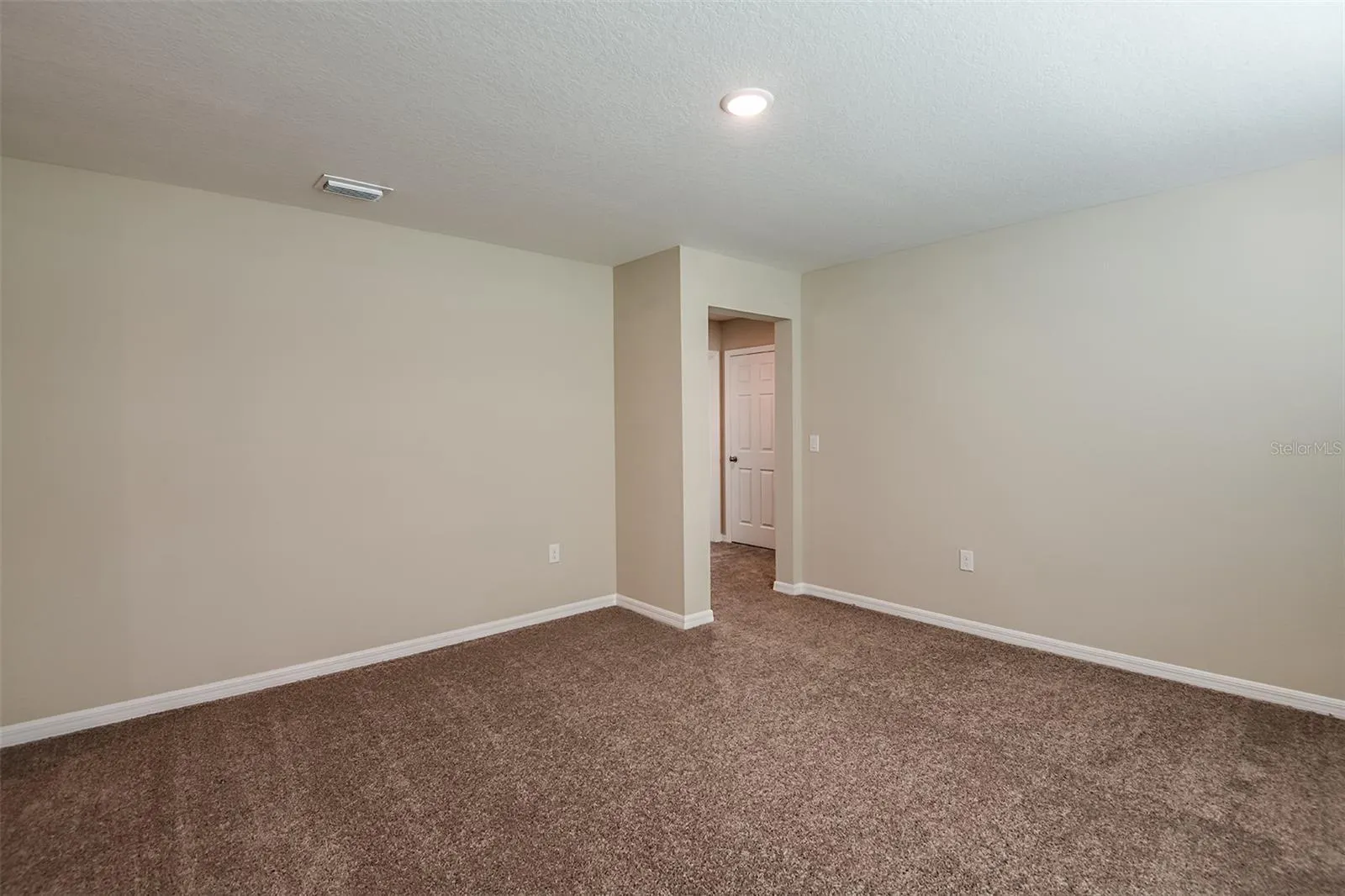 4727 ROLLING LAKE LN