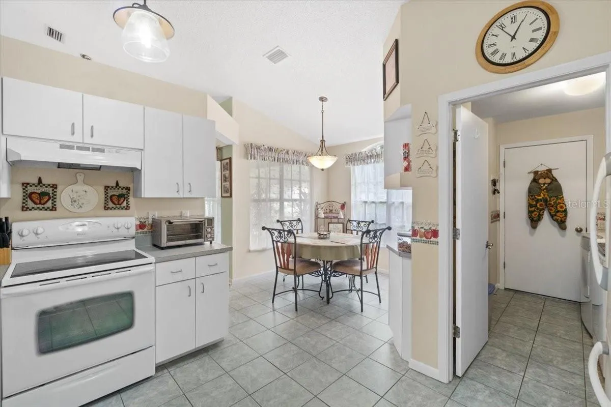 3319 SILVERPOND DR