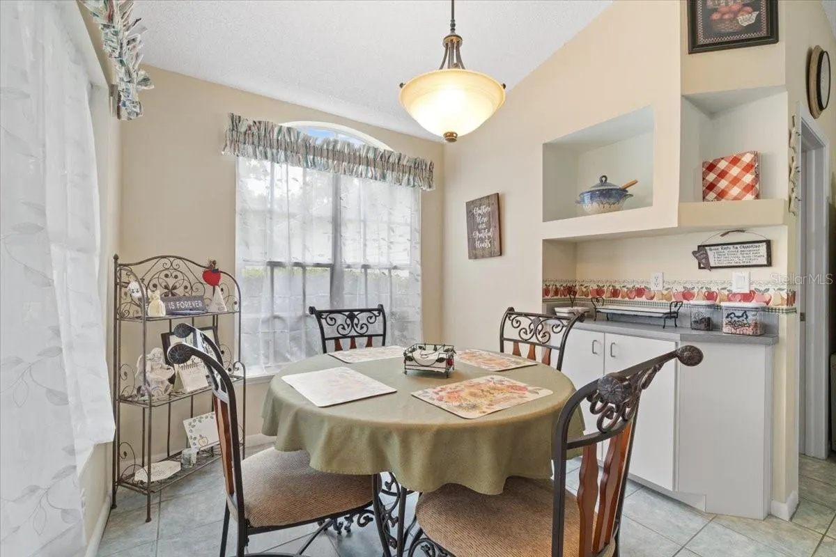 3319 SILVERPOND DR