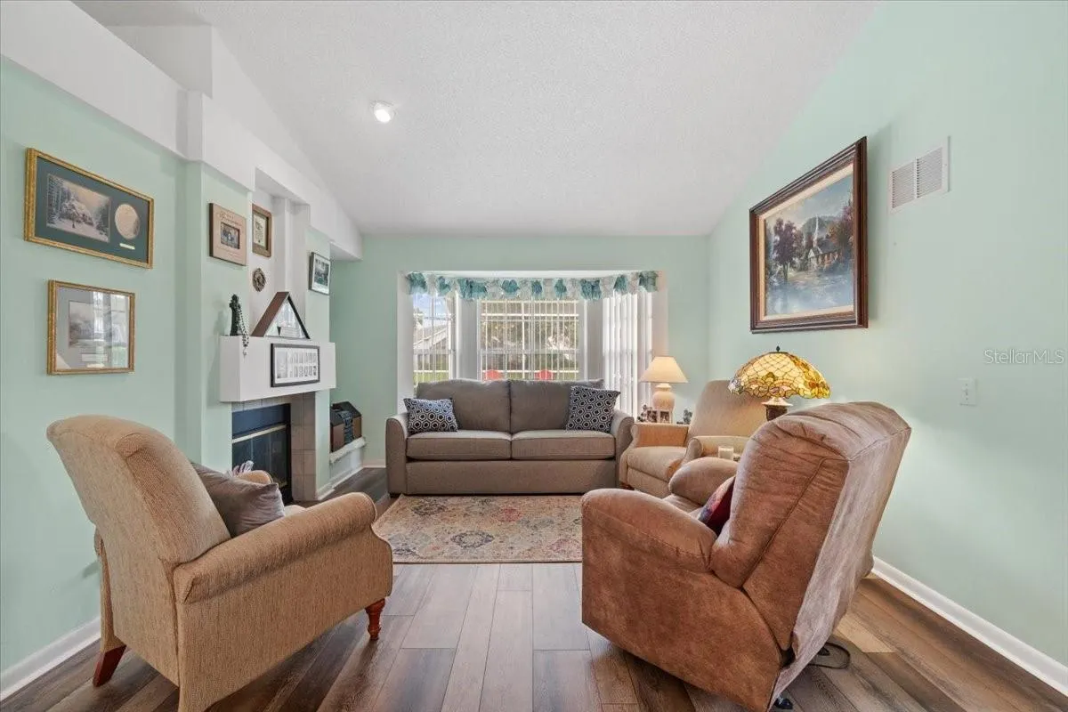 3319 SILVERPOND DR