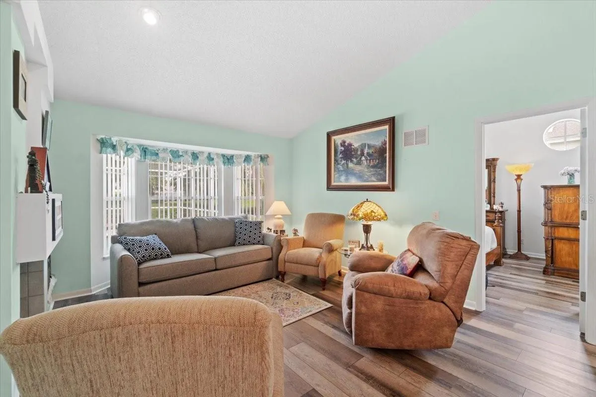 3319 SILVERPOND DR