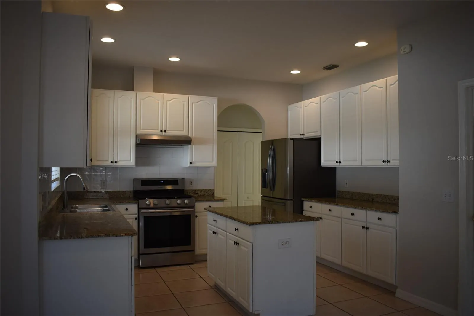 15509 MONTILLA LOOP