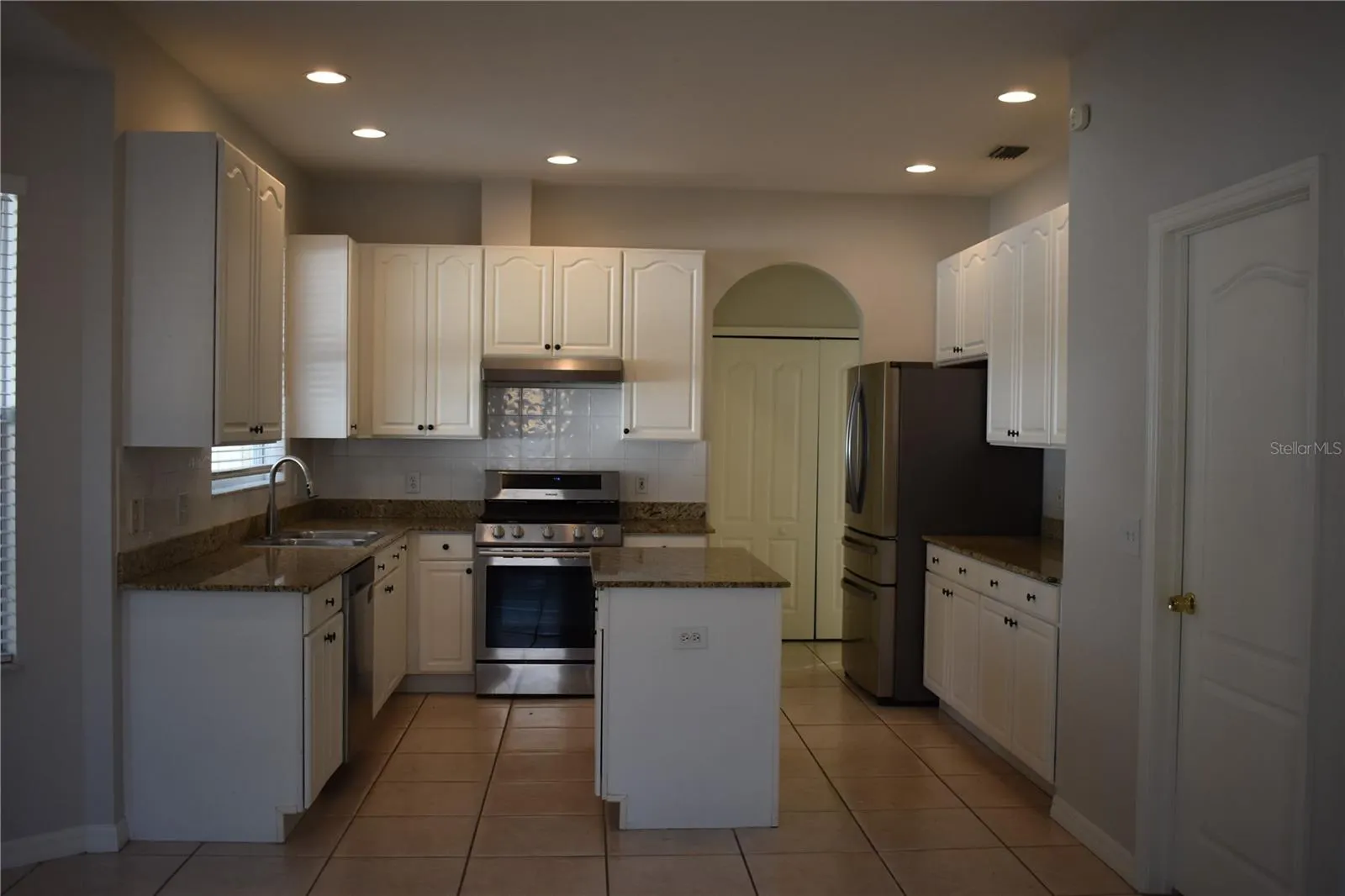 15509 MONTILLA LOOP