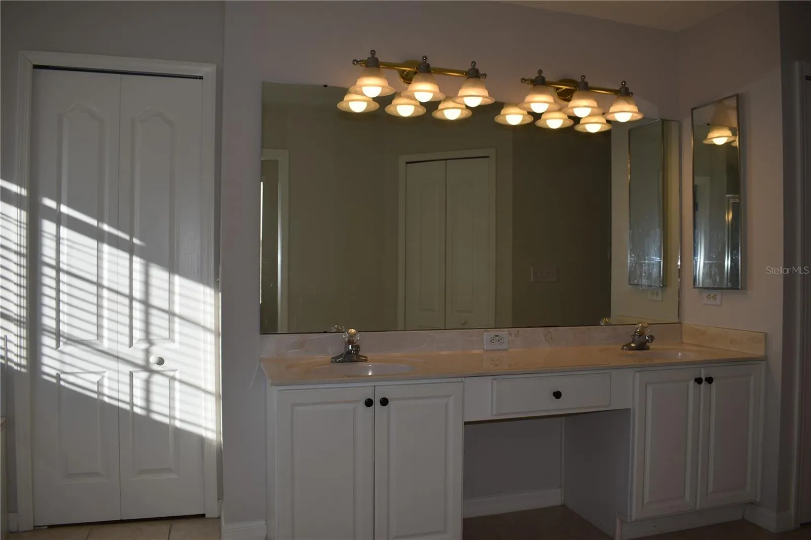 15509 MONTILLA LOOP