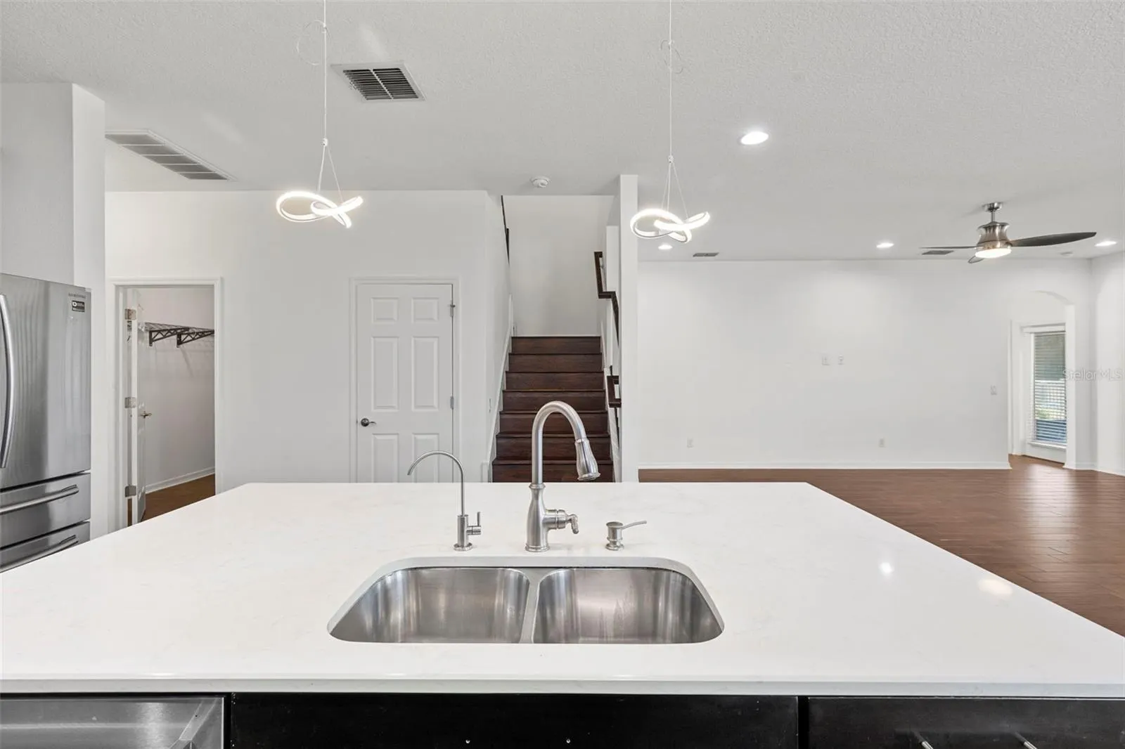 10721 PLEASANT KNOLL DR