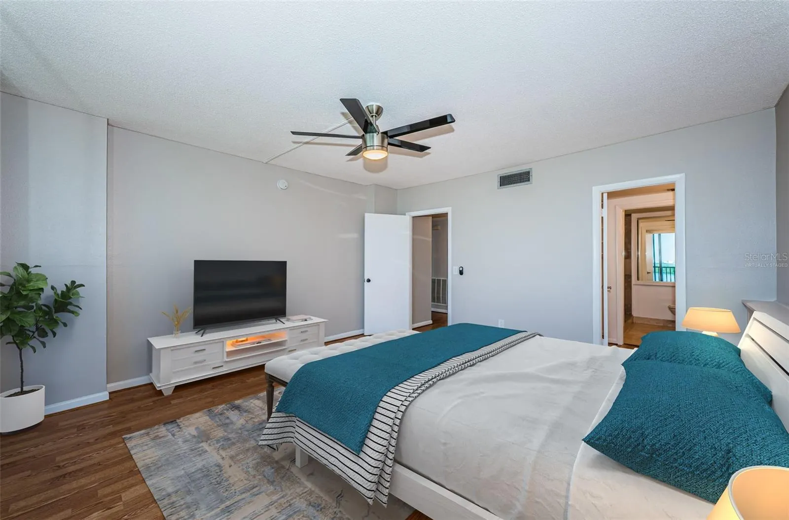 7100 SUNSHINE SKYWAY LN S #608, #608