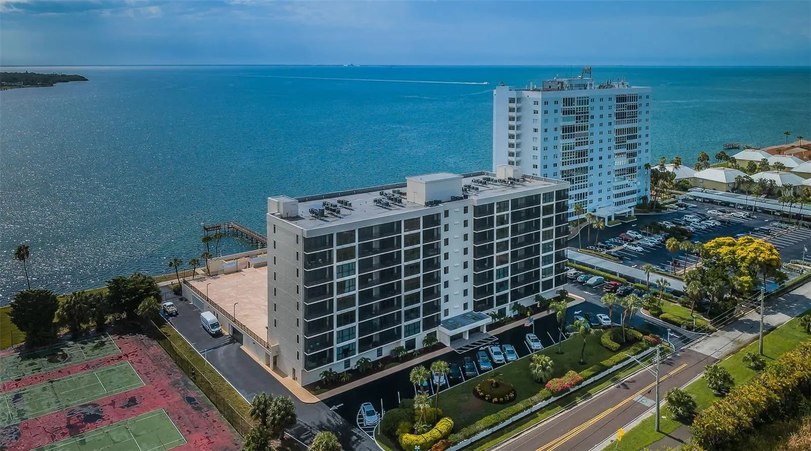 7100 SUNSHINE SKYWAY LN S #608, #608