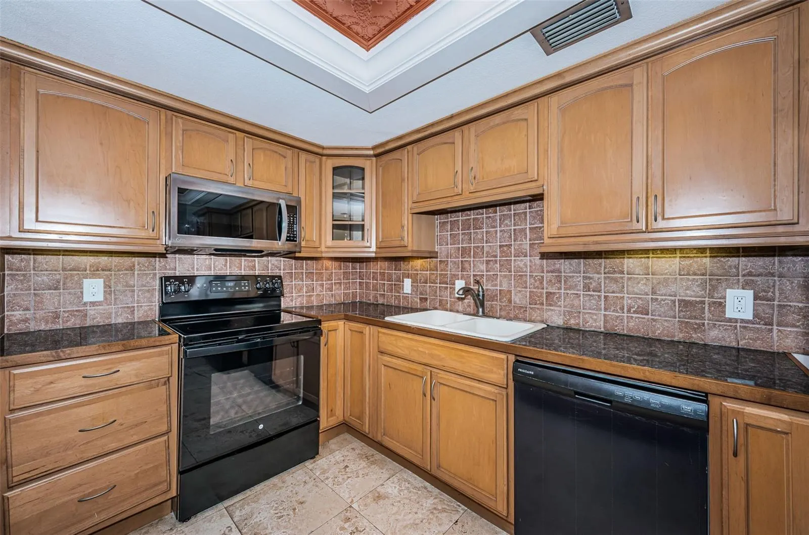 7100 SUNSHINE SKYWAY LN S #608, #608