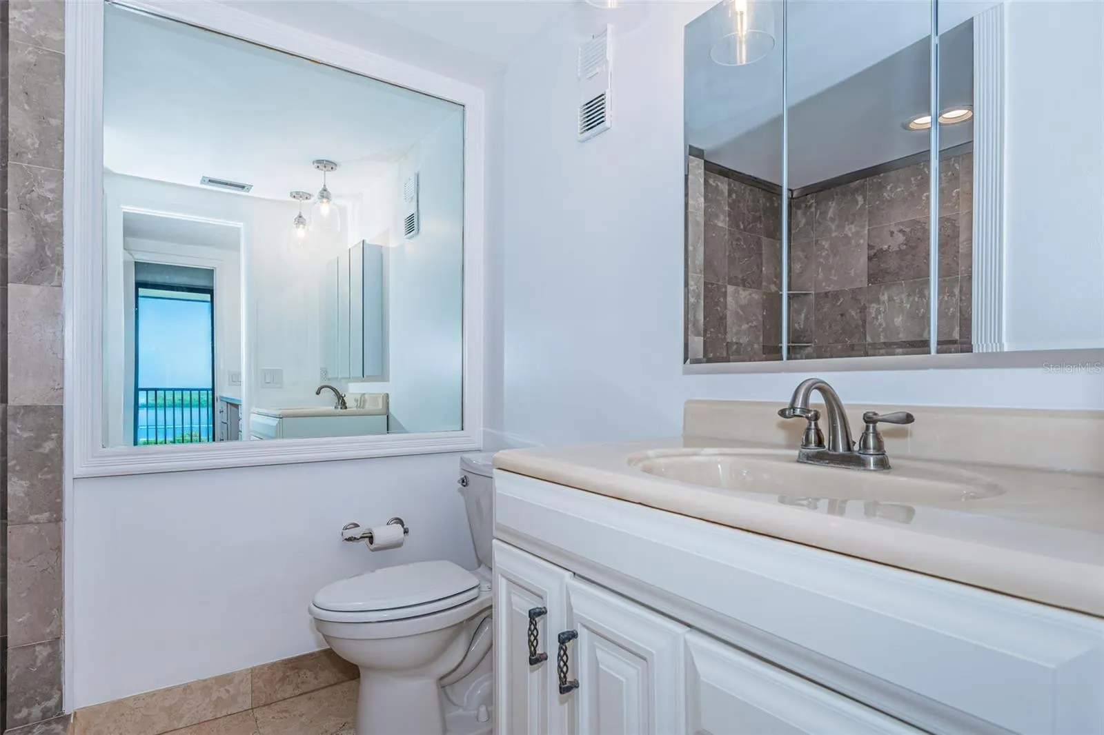 7100 SUNSHINE SKYWAY LN S #608, #608