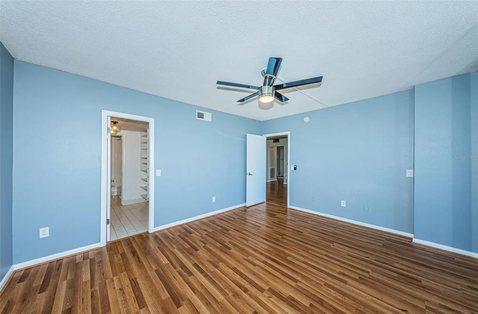 7100 SUNSHINE SKYWAY LN S #608, #608