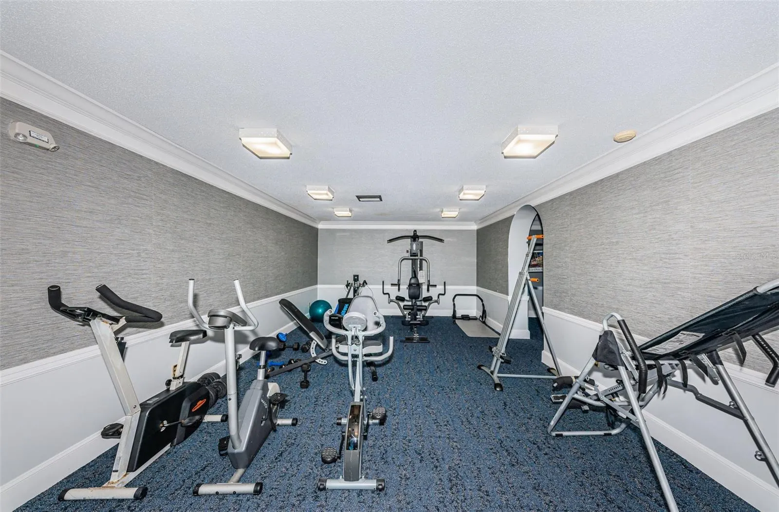 7100 SUNSHINE SKYWAY LN S #608, #608