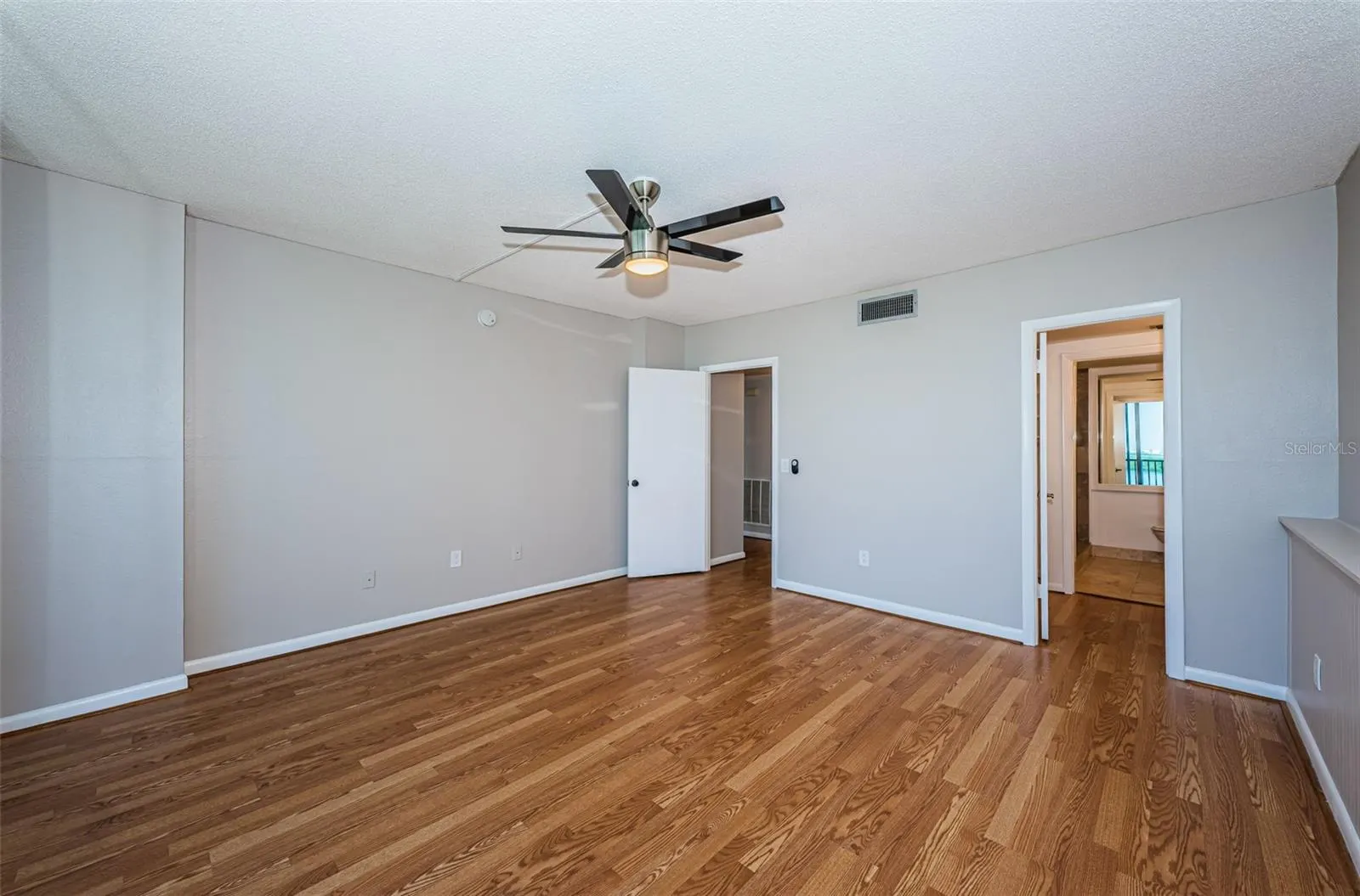 7100 SUNSHINE SKYWAY LN S #608, #608
