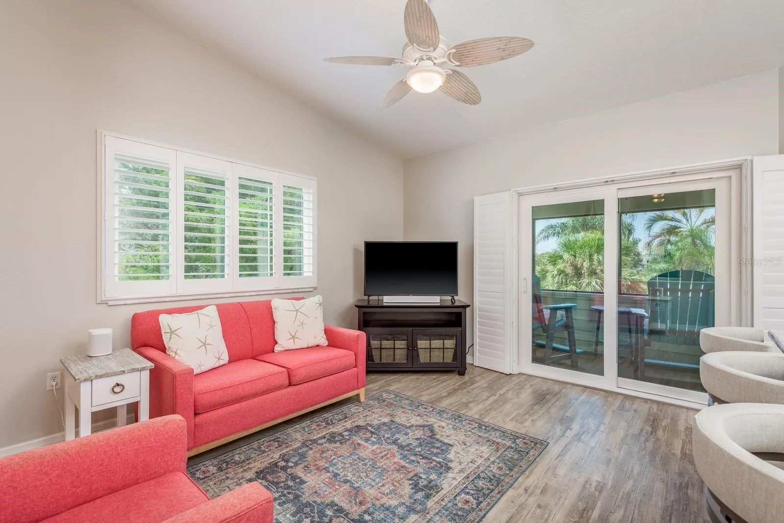 538 WALDEN CT