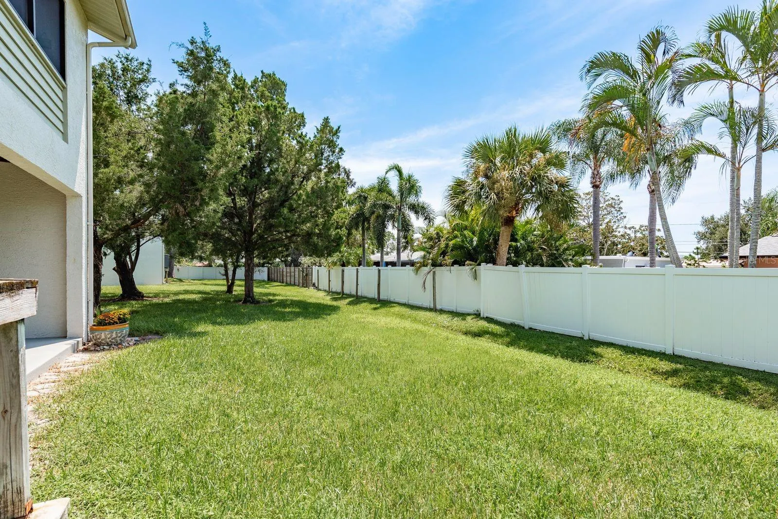 538 WALDEN CT