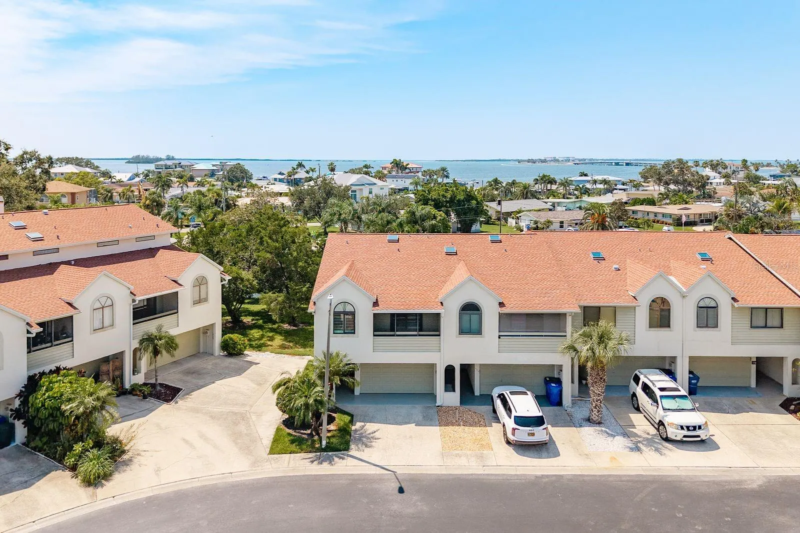 538 WALDEN CT