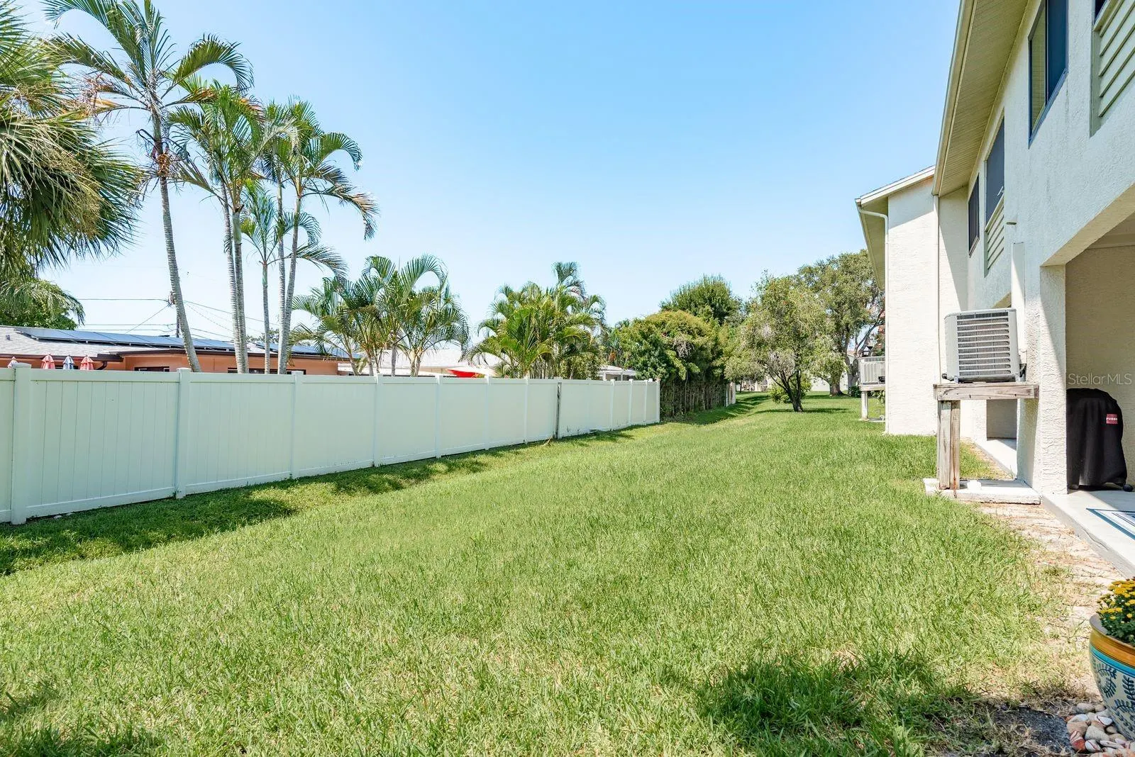538 WALDEN CT