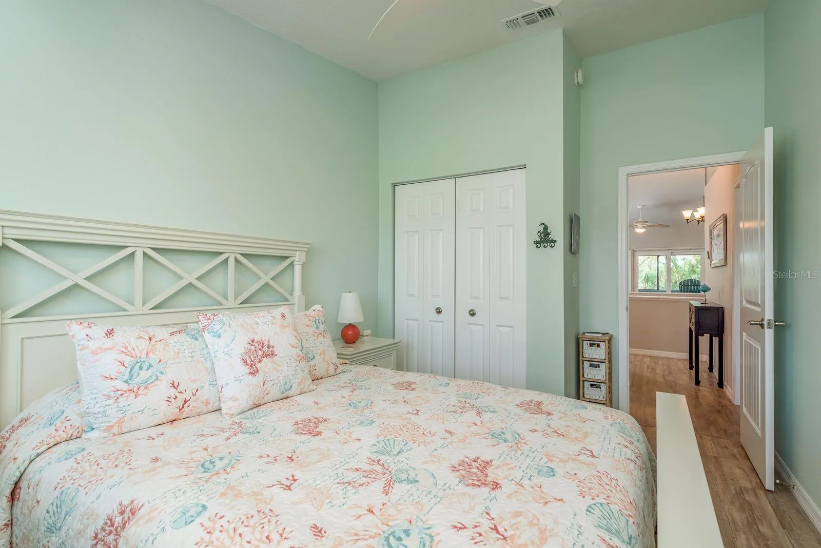 538 WALDEN CT