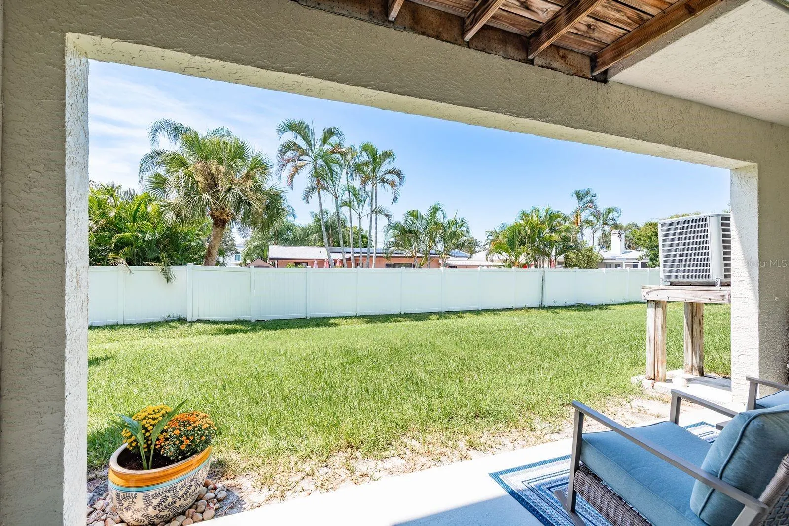 538 WALDEN CT