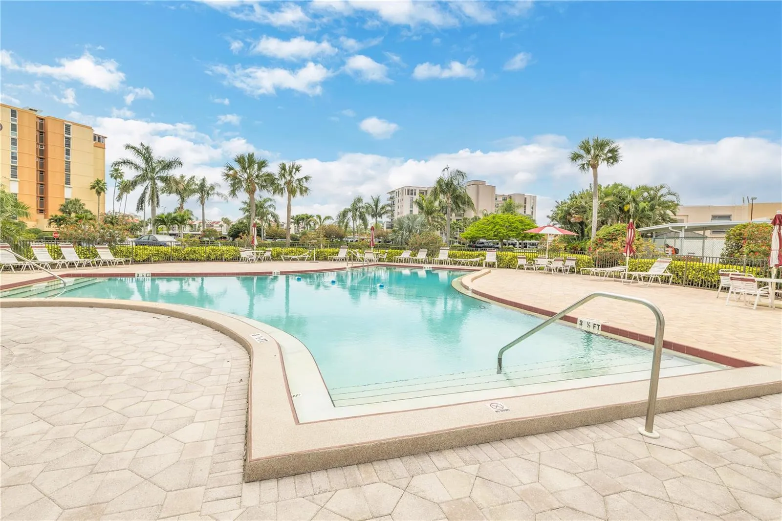 7700 SUN ISLAND DR S #401, #401