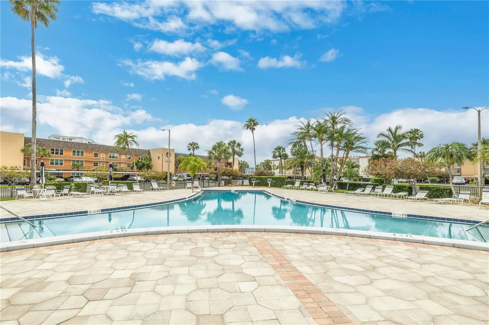7700 SUN ISLAND DR S #401, #401