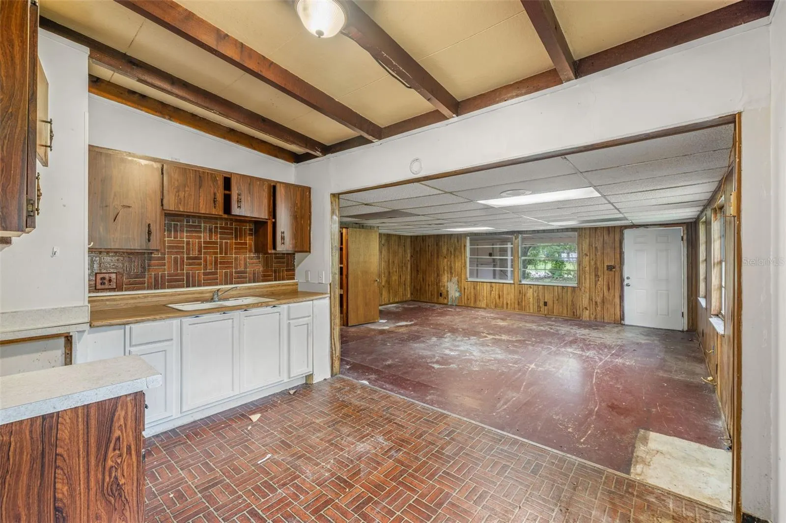 8307 N OGONTZ AVE