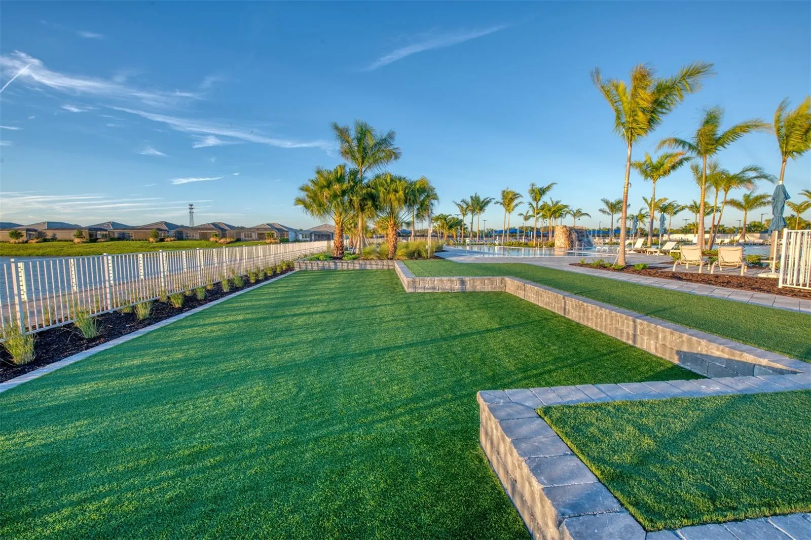10263 BEACH DUNE DR