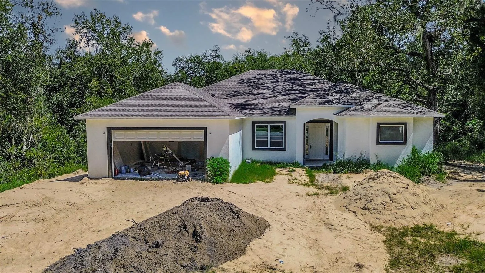 6320 WOODHAVEN DR