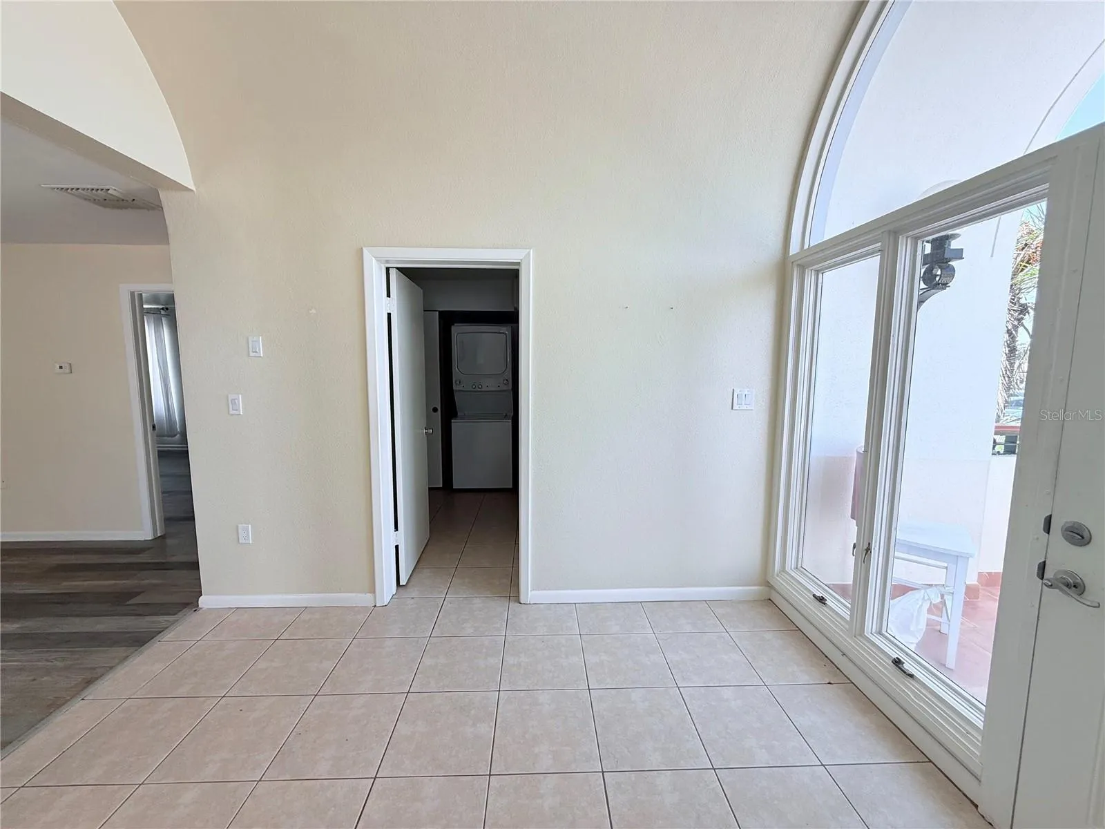735 DODECANESE BLVD