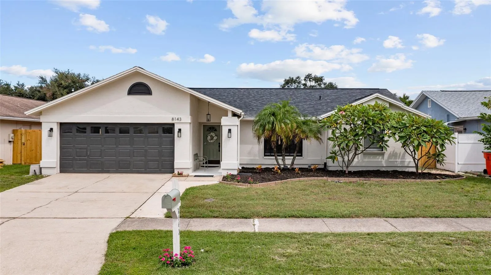 8143 SOMERSET DR