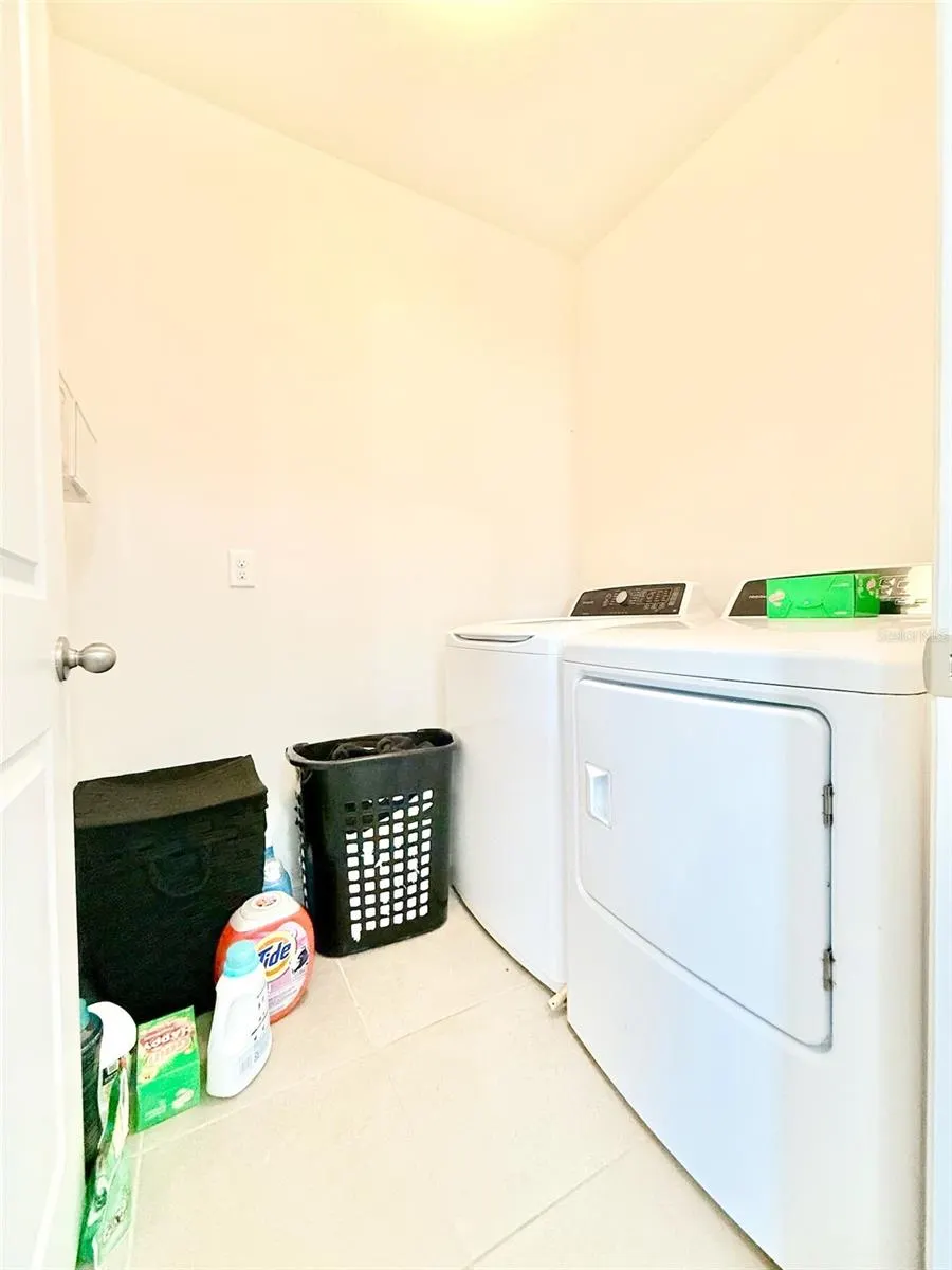 15402 IBIS FALL PL
