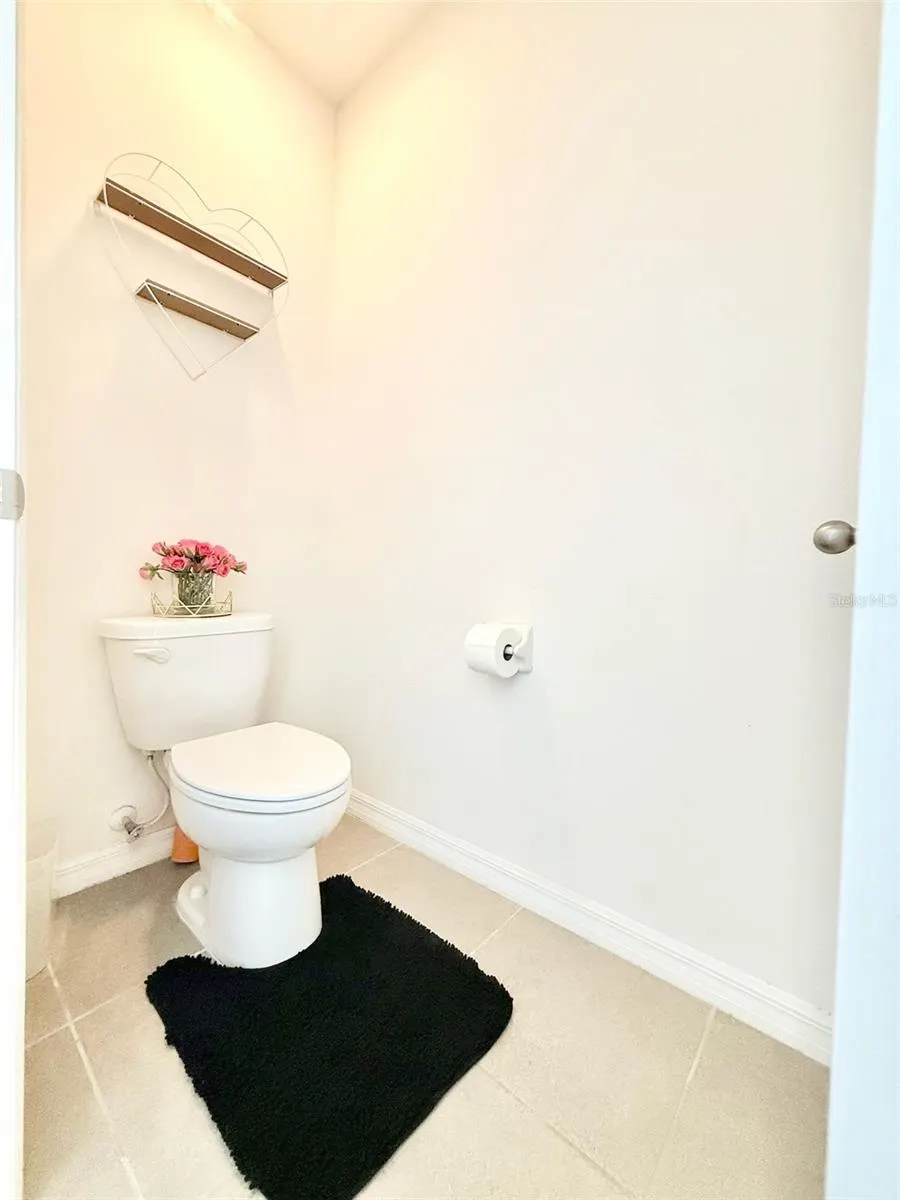 15402 IBIS FALL PL