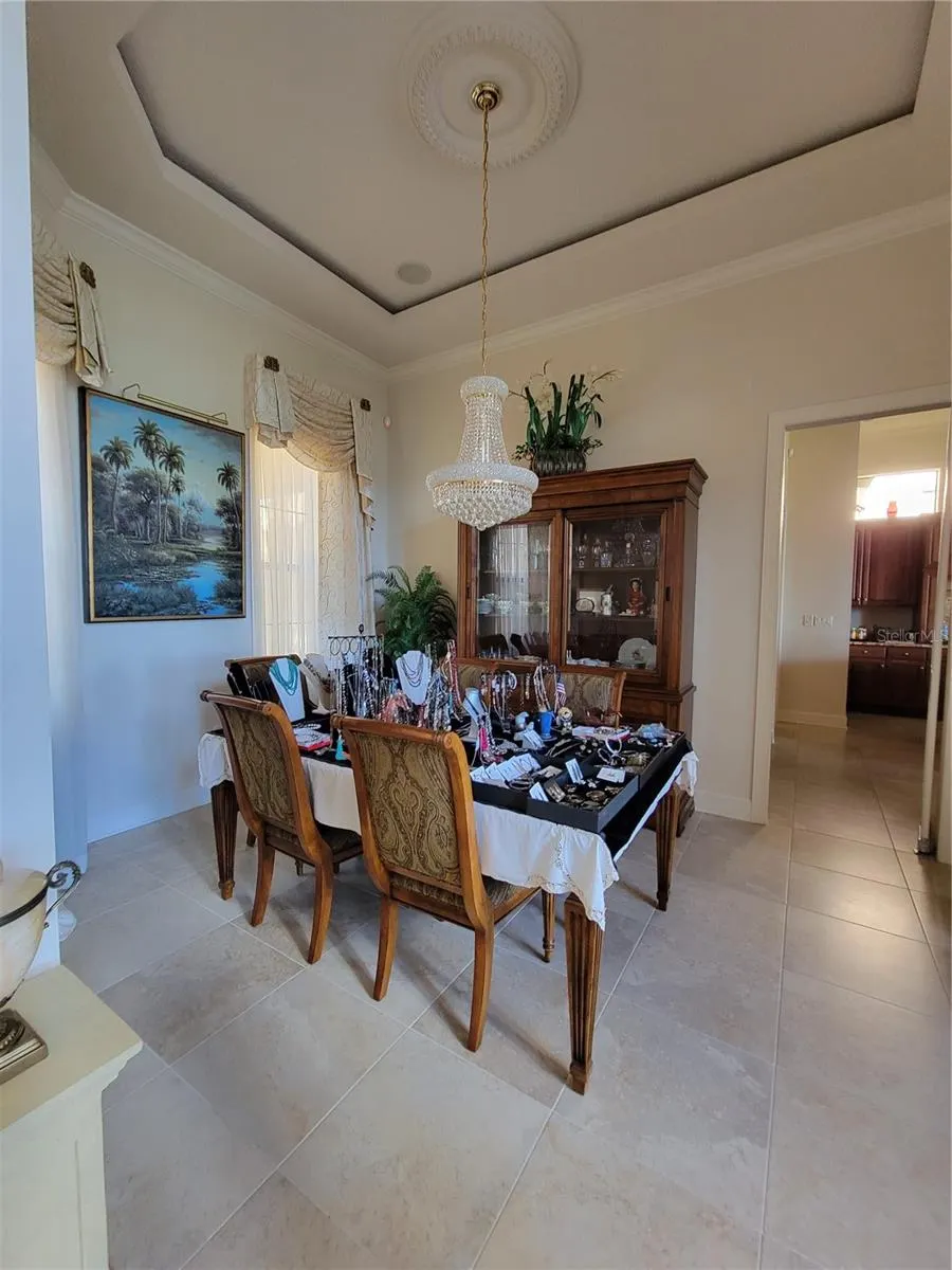 4125 CAUSEWAY VISTA DR