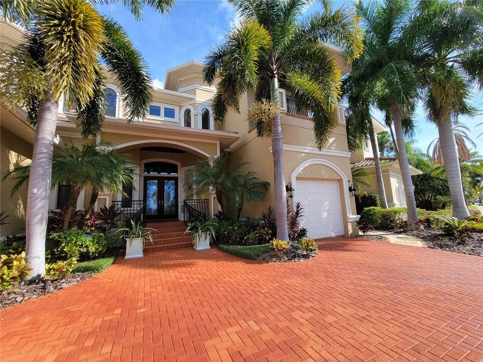4125 CAUSEWAY VISTA DR