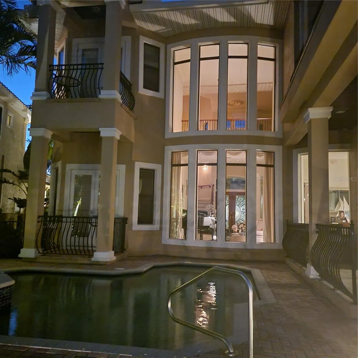 4125 CAUSEWAY VISTA DR
