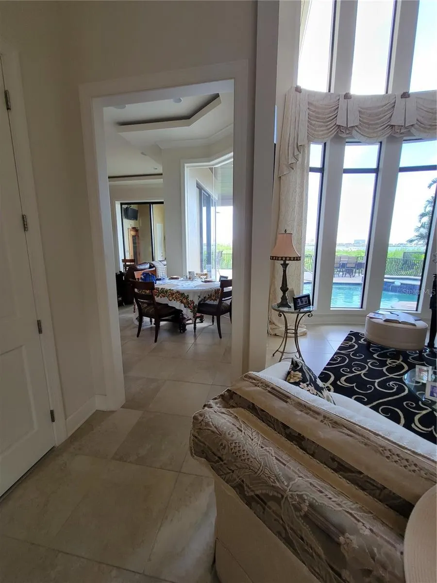 4125 CAUSEWAY VISTA DR