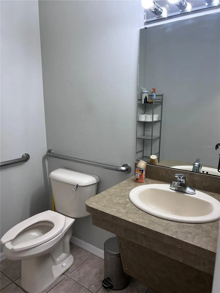 9724 N ARMENIA AVE #300, #300