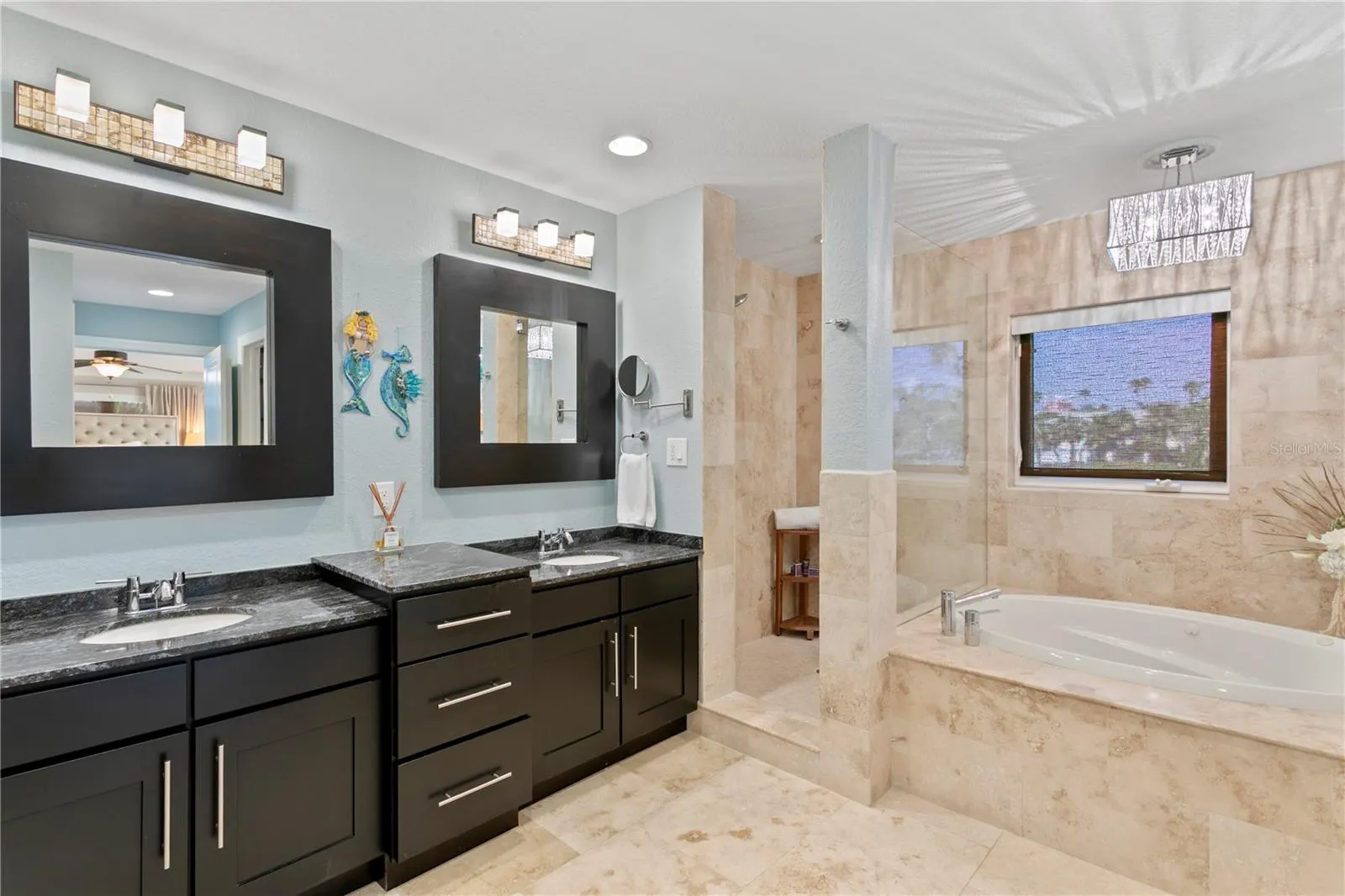 2950 ALTON DR