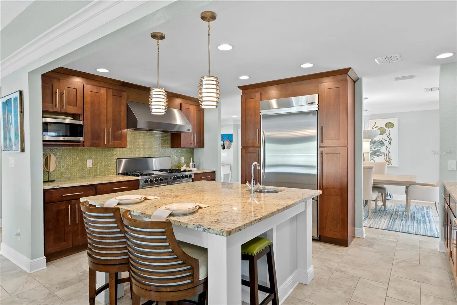 2950 ALTON DR