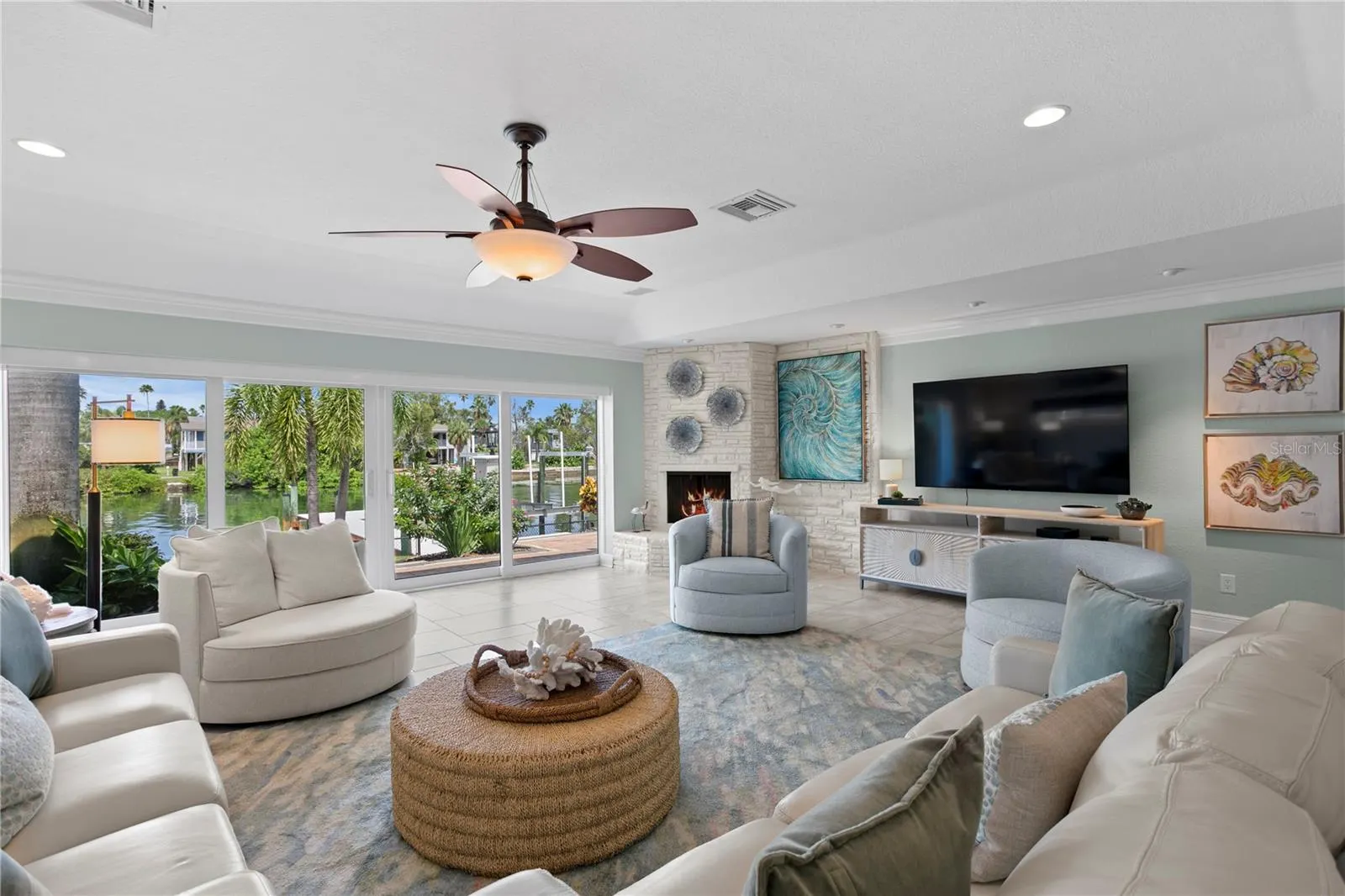 2950 ALTON DR