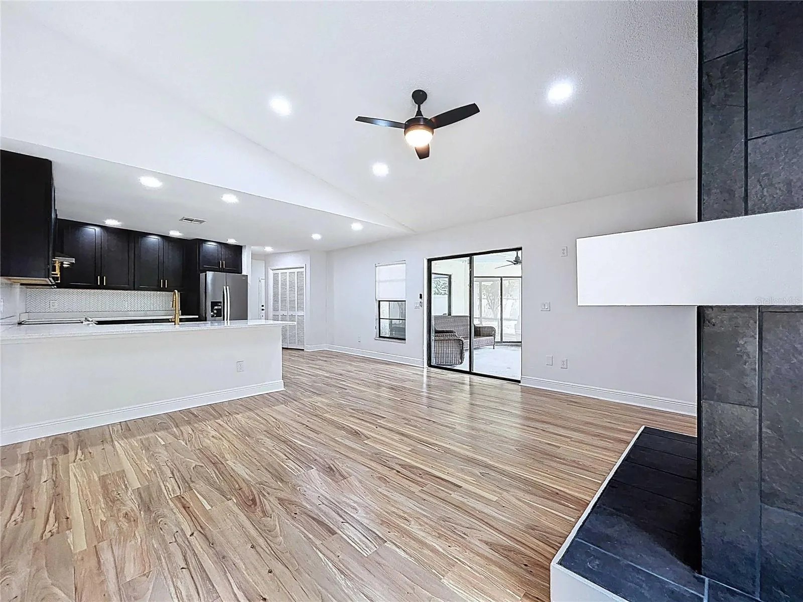 2556 ARBORWOOD DR